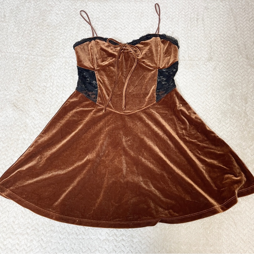 Urban Outfitters Women's Brown Velvet Black Lace Faith slip Dress Size Large